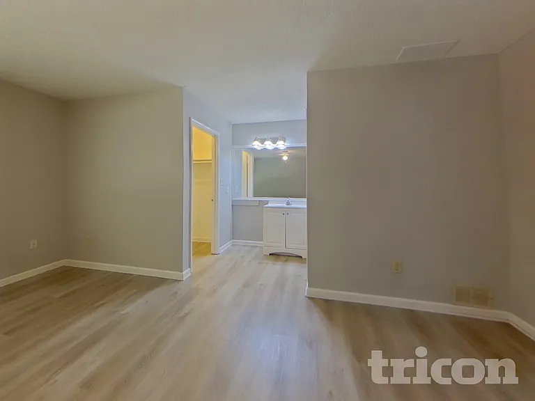 9980 Lake Forest Way — Photo 8