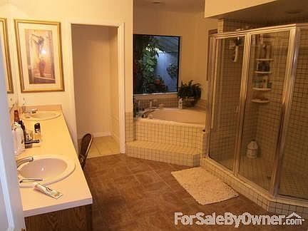 4th image of 1110 Glen Park Ln