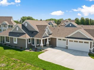 116 Spring Farm Rd, North Oaks, MN 55127