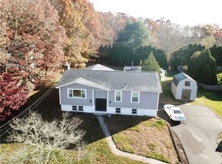 13 Autumn Ln, Westerly, RI 02891