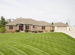 4769 N Sheldon Rd, Churubusco, IN 46723