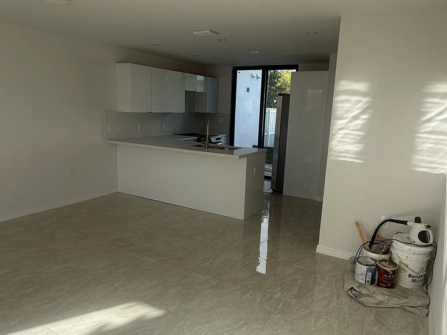 2 bed, 2.5 bath, 1250 sqft, $3,250 — Photo 1