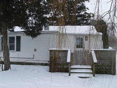 3rd image of 204 1st Ave