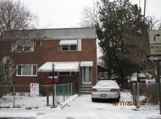 1104 Spruce St, Collingdale, PA 19023