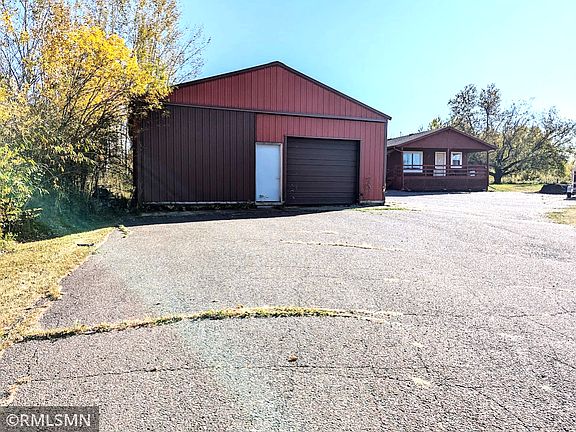 2nd image of 23913 480th St