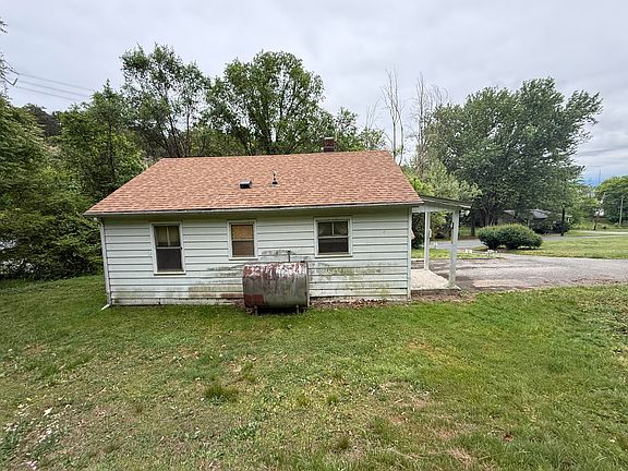 2nd image of 111 Spring Hollow Rd