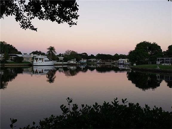 3rd image of 6497 Cape Hatteras Way NE APT 4