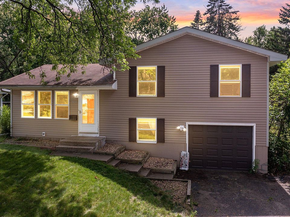 1st image of 1324 Gary Dr