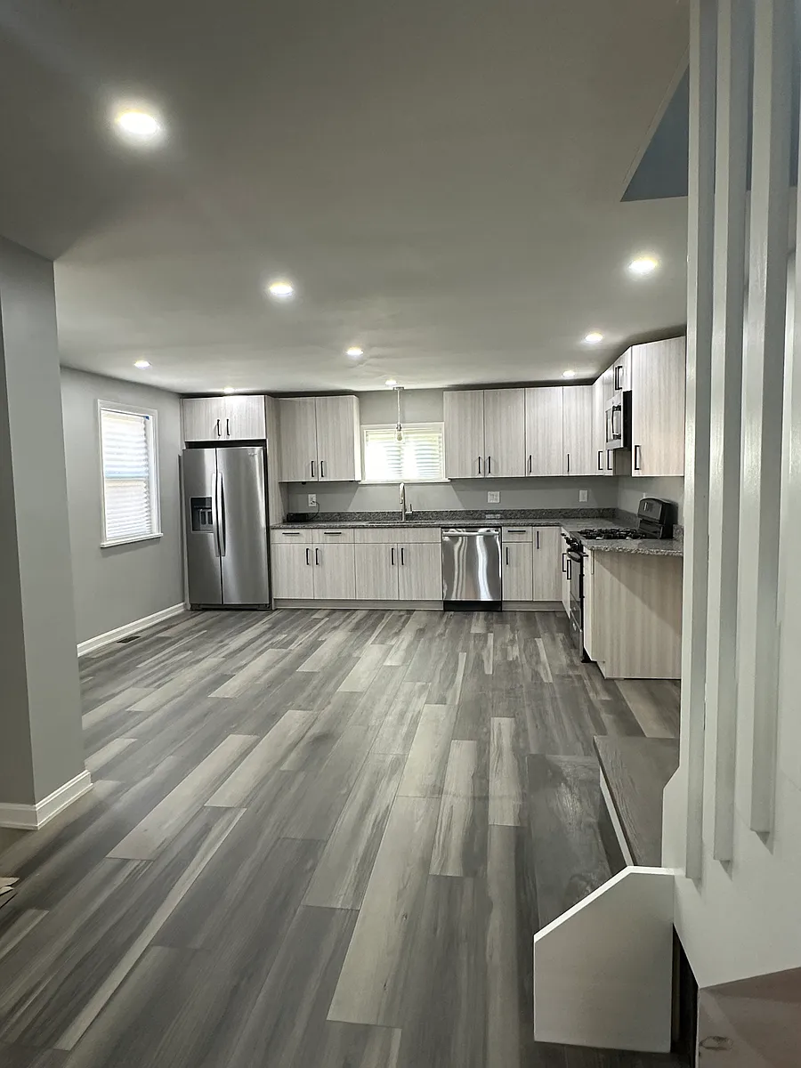 Building Photo - 5797 Madison Ave