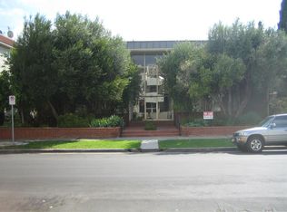 11920 Mayfield Ave #16, Los Angeles, CA 90049