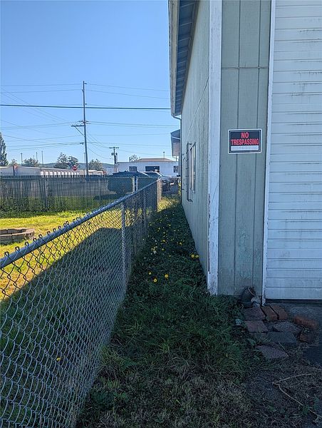 5th image of 1505 W Market Street