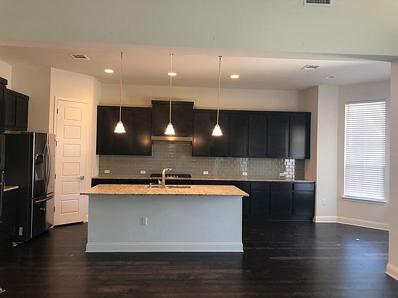 4th image of 6713 Vicenza Dr