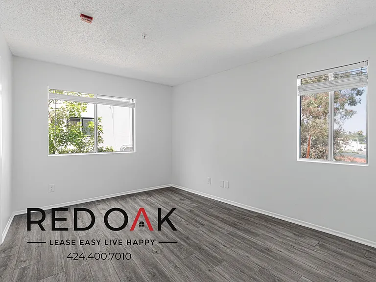 5200 Oakland St #210 — Photo 19