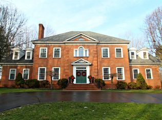 1390 Briarcliffe Dr, Flint, MI 48532