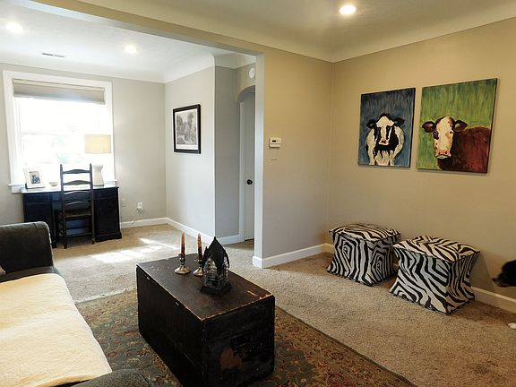 3rd image of 10787 Windford Dr