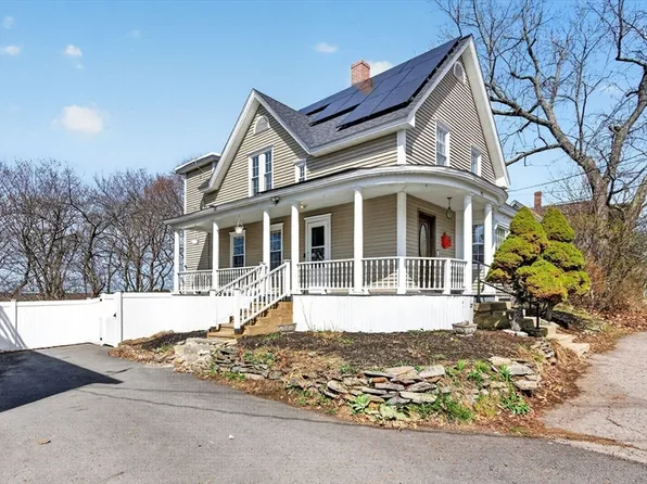 92 Ash St, Gardner, MA 01440