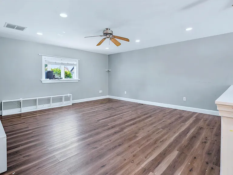 5 Comet Ct — Photo 6