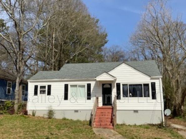 880 Hargis St SE