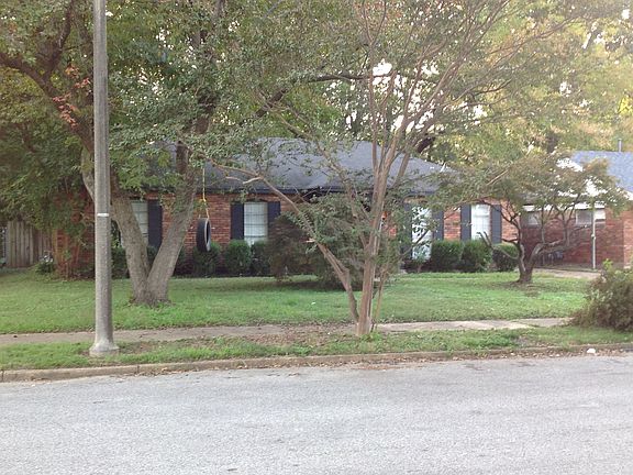 2nd image of 1841 Dorrie Ln