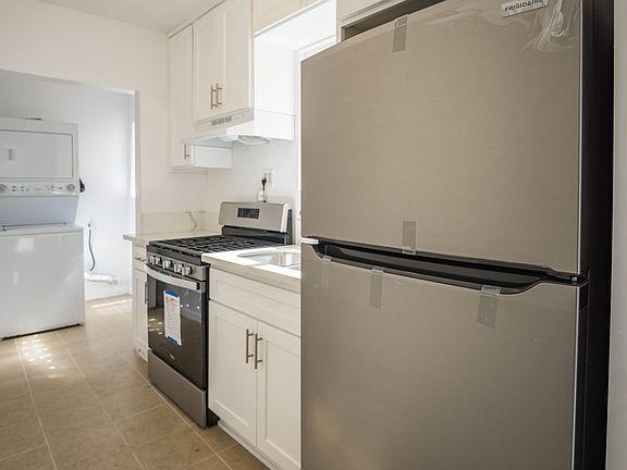 4th image of 623 1/2 W Avenue 28