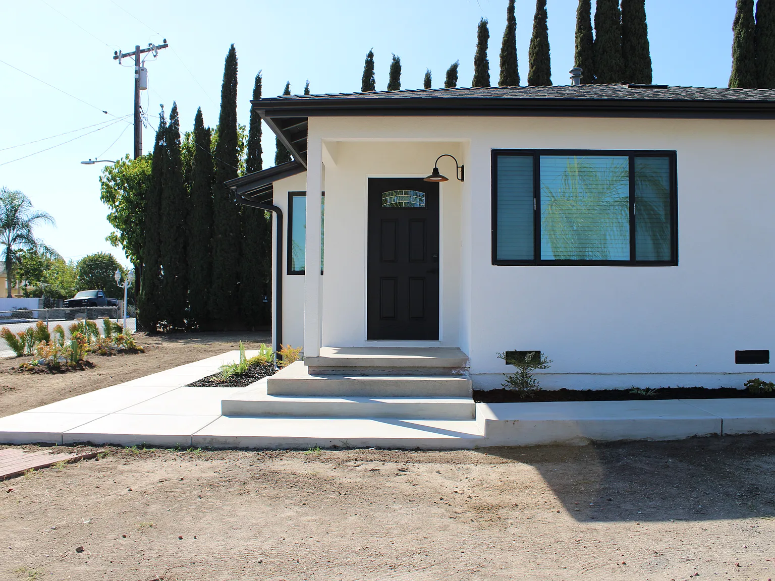 3 bed, 1063 sqft, $5,500 — Photo 4