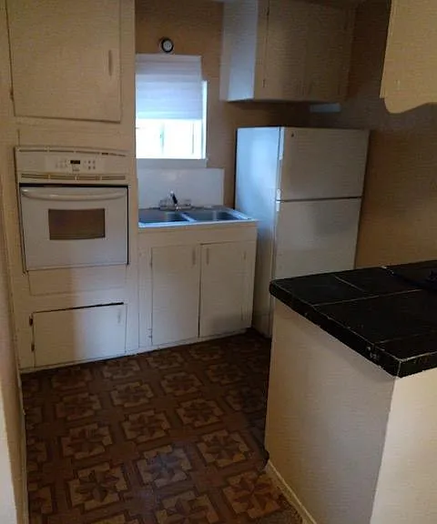 7915 Ithaca St #6 — Photo 6