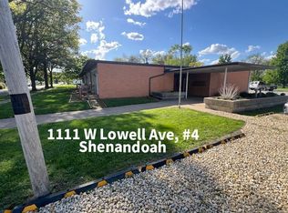 1111 W Lowell Ave APT 4, Shenandoah, IA 51601