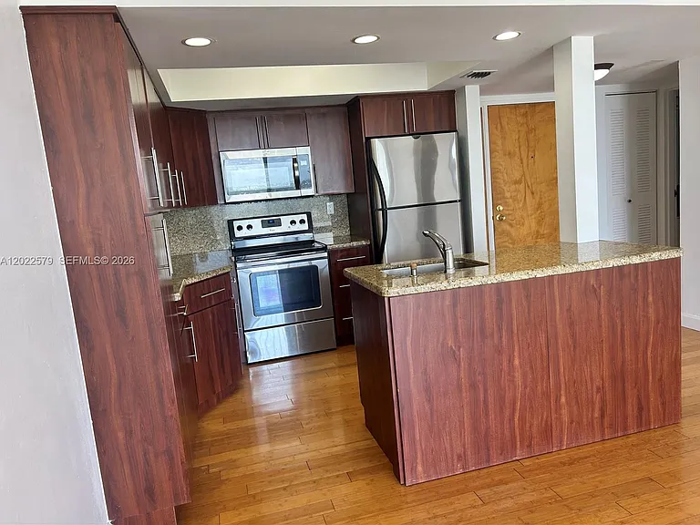 7601 E Treasure Dr #2104 — Photo 7