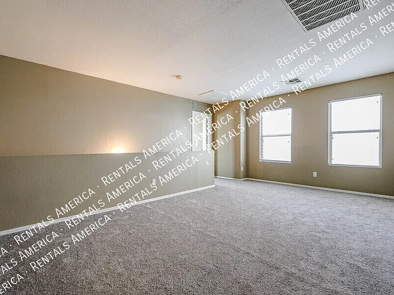 1356 E Clifton Ave — Photo 26