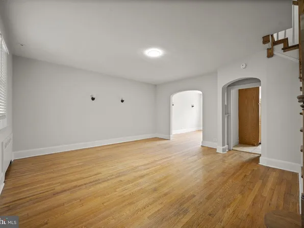 30 Nunnery Ln, Baltimore, MD 21228