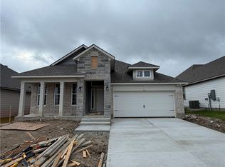 4725 Holm Oak Rd, Bryan, TX 77845