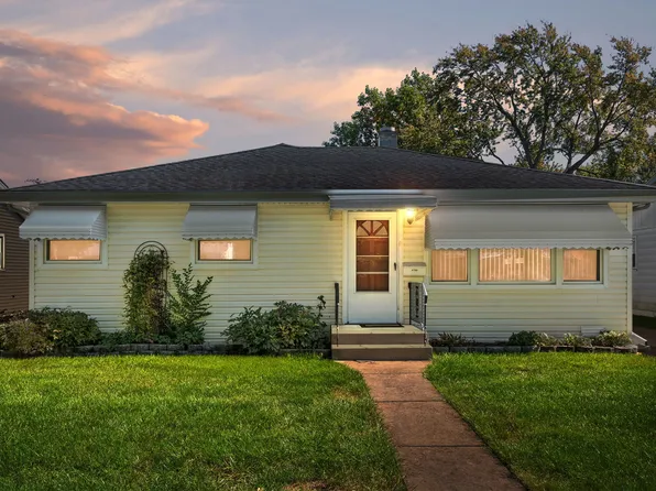 8729 S 51st Ave, Oak Lawn, IL 60453