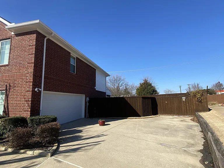 519 Cellars Ct — Photo 14