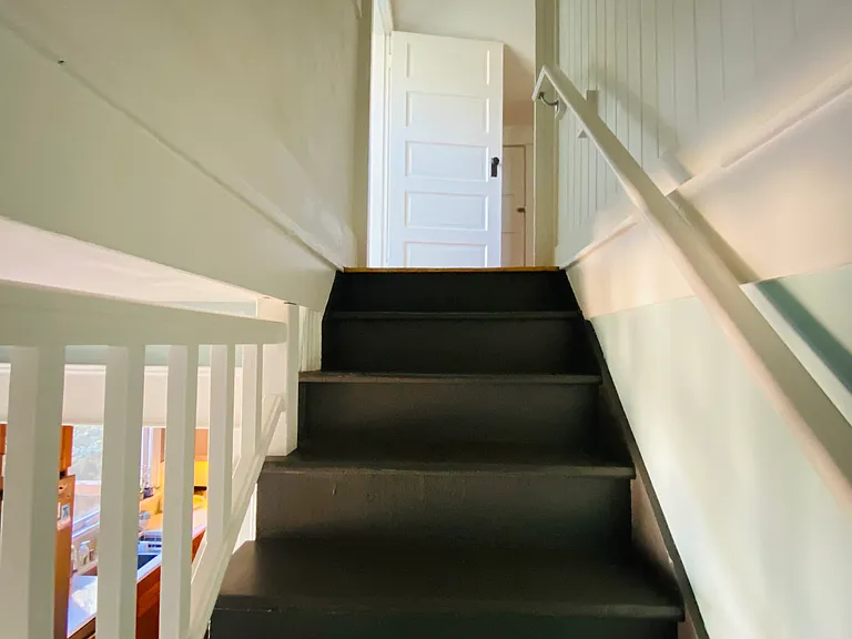 2739 NE Halsey St — Photo 13