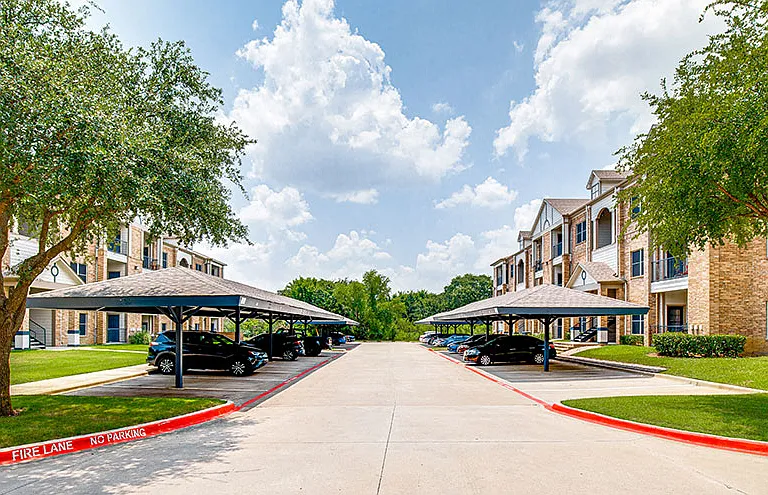 Towne Crossing Apartments — Photo 31