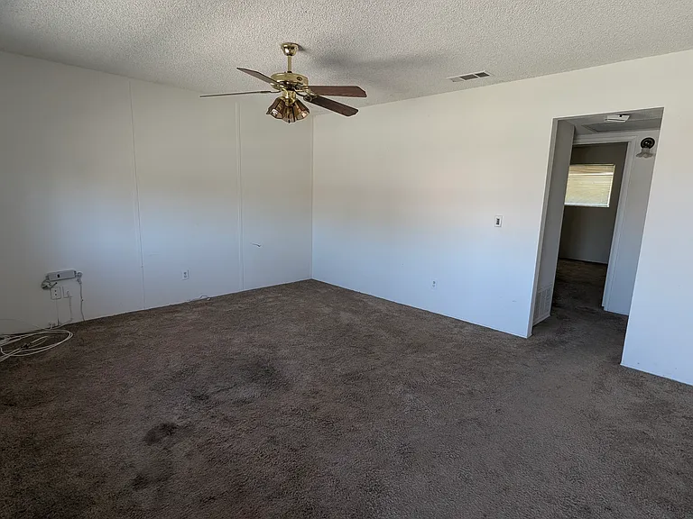 2385 San Pedro Ave — Photo 2