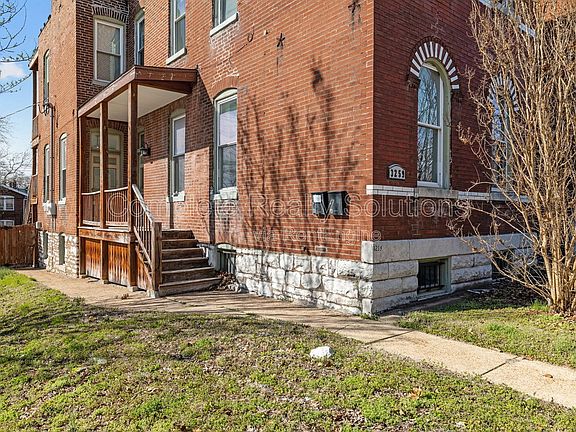 5th image of 3259 Minnesota Ave Unit 1F