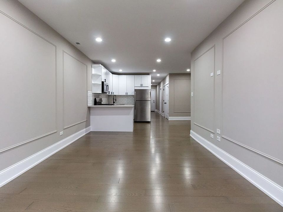 1st image of 2817 N Talman Ave #2819
