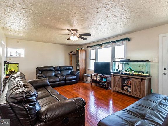 4th image of 14 Sheldon Rd