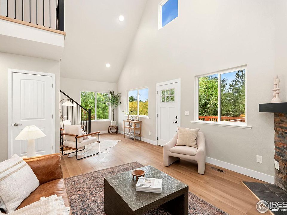 1st image of 825 Redwood Ct