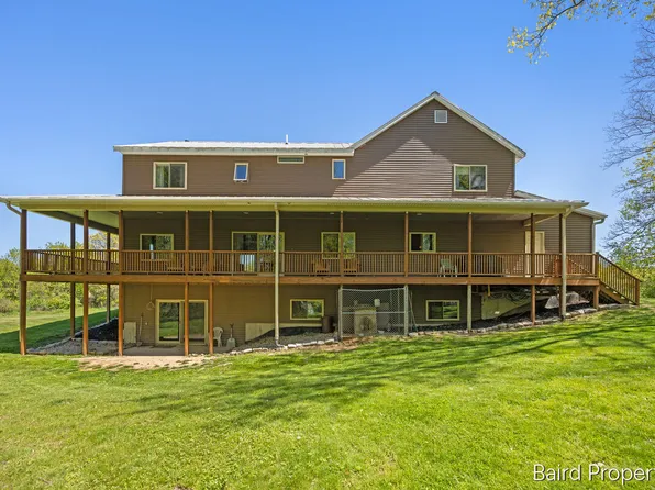 197 Leonard St NW, Grand Rapids, MI 49534