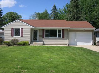 614 S St E, Owatonna, MN 55060