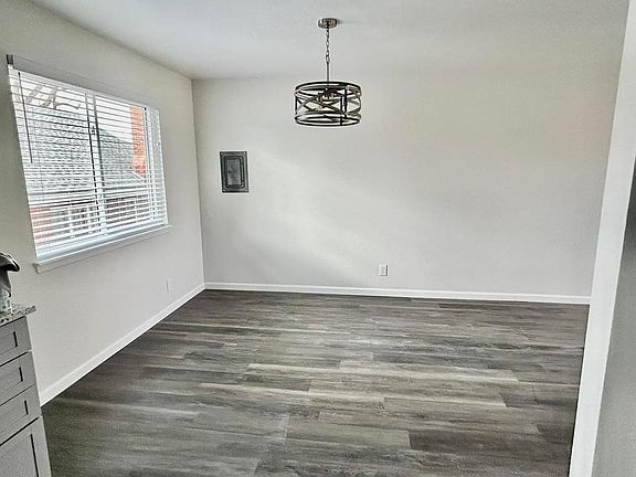 5th image of 1060 W Abriendo Ave #A