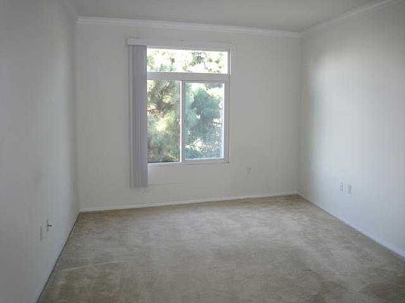 3rd image of 1642 7th Ave Unit 221