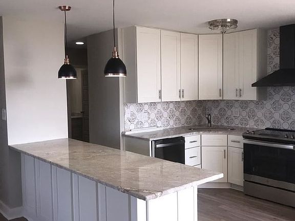 3rd image of 810 Matson Pl #806-806-80