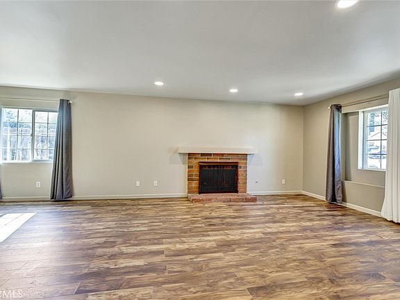 5th image of 11525 Pecan Way