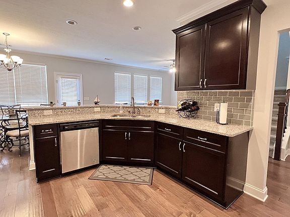 4th image of 140 Brighton Landing Drive