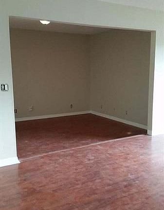 3rd image of 6126 Wauconda Way E #E