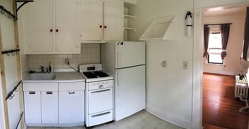 3rd image of 1241 N Pennsylvania St APT 3