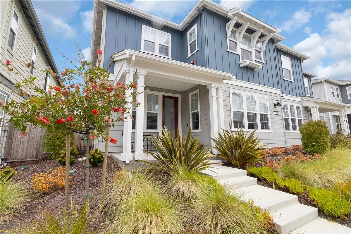 3 bed, $4,500 — Photo 1